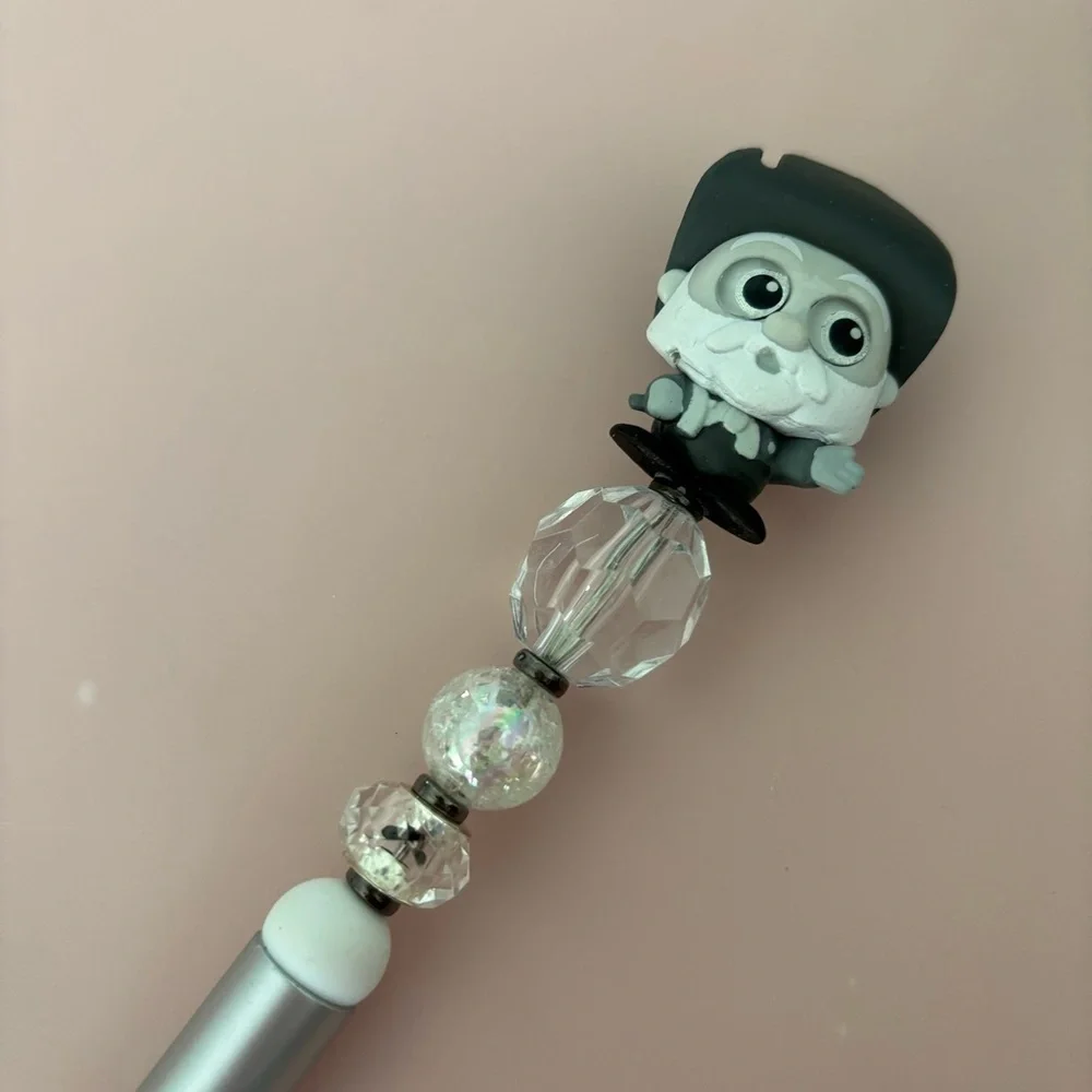 Disney Doorables: Toy Story: Woody’s Round Up: Stinky Pete handmade beaded pen